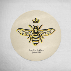 Savvy Custom Gifts Personalized Queen Bee Glass Cutting Board