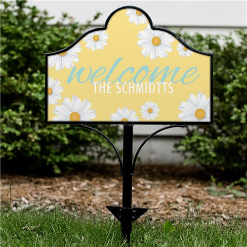 Personalized Welcome Daisies Magnetic Sign- Yellow